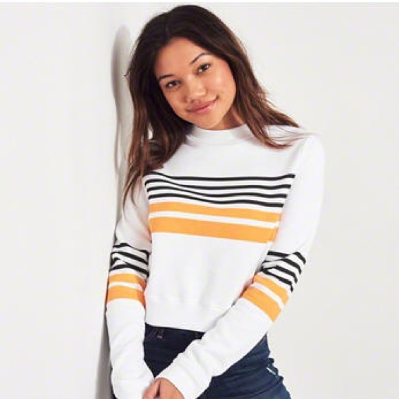 Hollister Tops - Hollister Sweatshirt